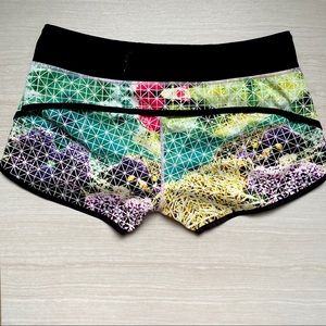 Lululemon Speed Shorts Size 8